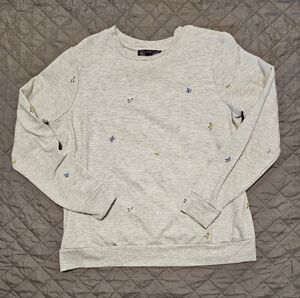 Gloria Vanderbilt Light Gray Crewneck Sweater with Floral Embroidery
